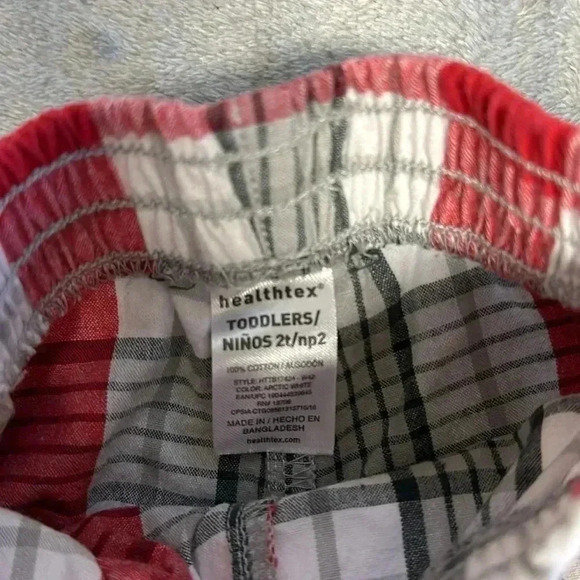 Canada T-Shirt and matching shorts. Size 2T - Picture 6 of 6